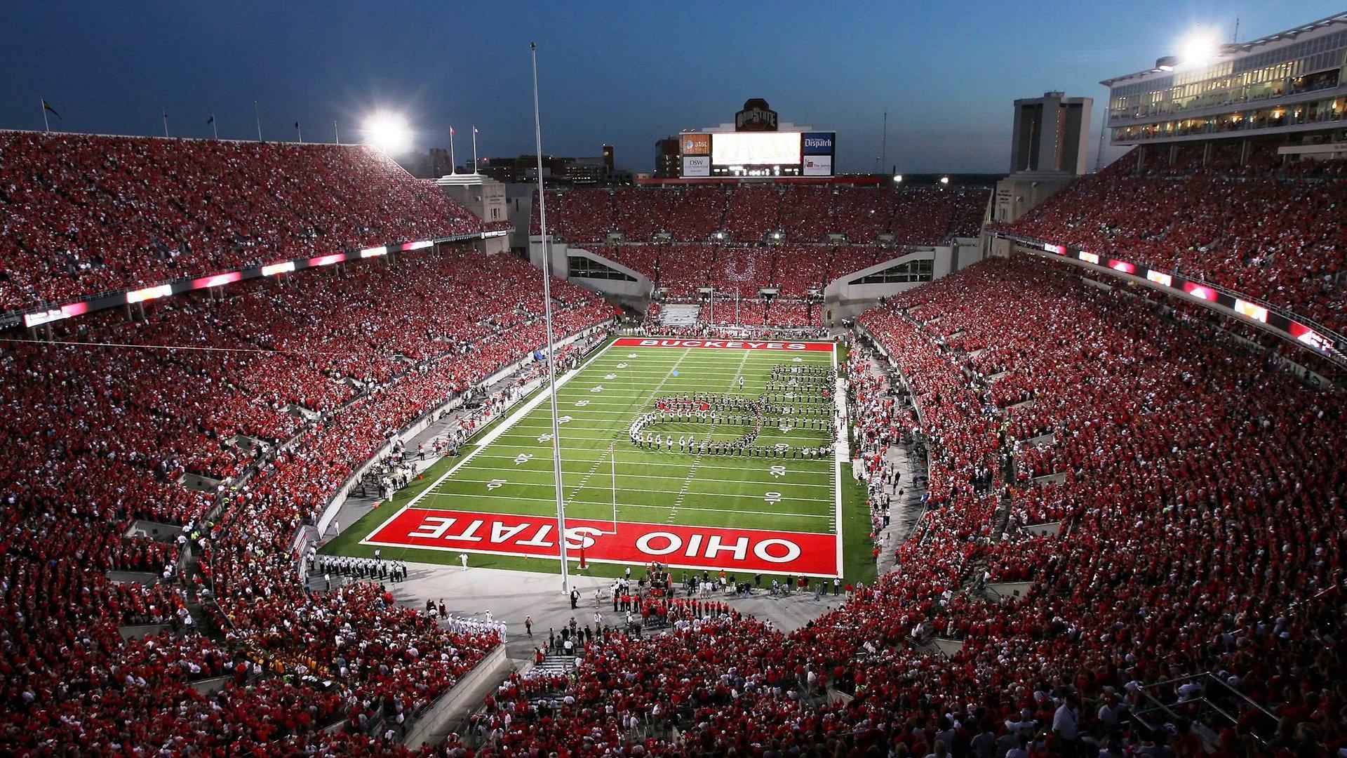 【海星体育官网】马卡报独家披露，欧洲五大球星携手明年登陆美职联，莱万领衔转会浪潮